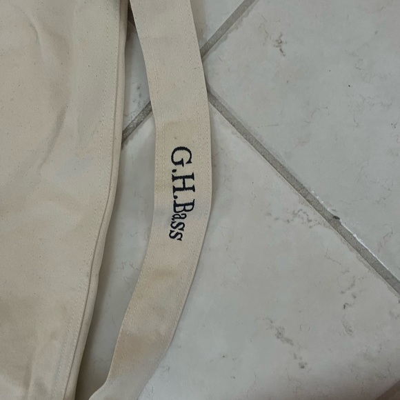 G.H. Bass Canvas Tote in Cream & navy blue - Picture 6 of 6